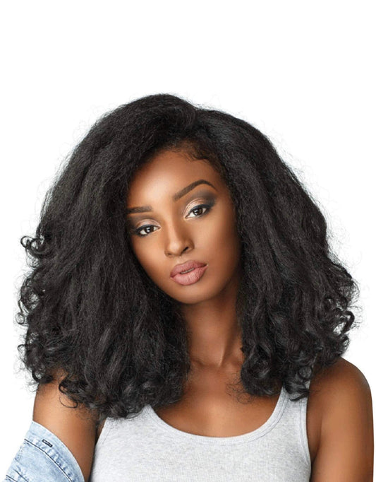 Hair manipulation and detangling - Shea Love London